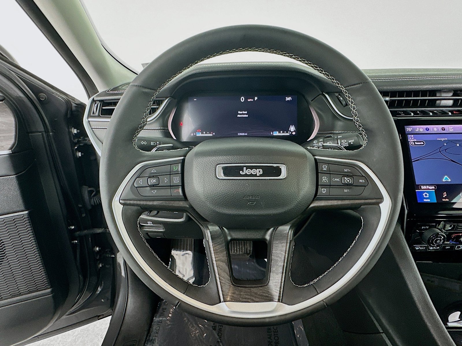 2023 Jeep Grand Cherokee L Limited - Photo 13