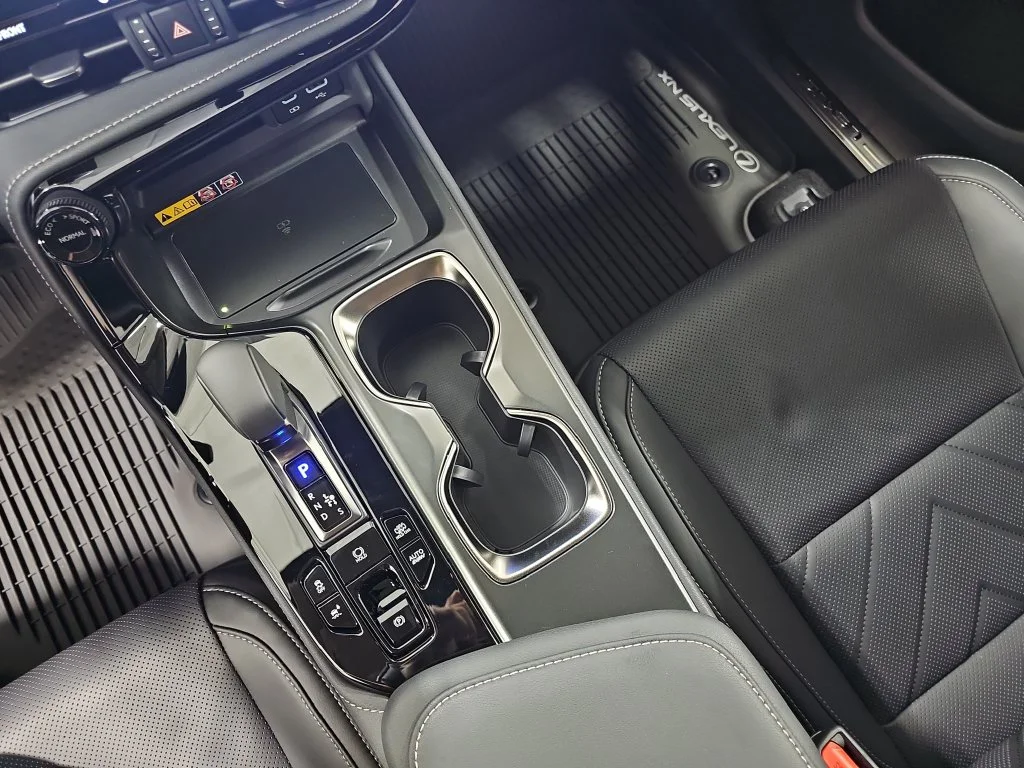 New 2026 Caviar Lexus PREMIUM PLUS AWD image 24