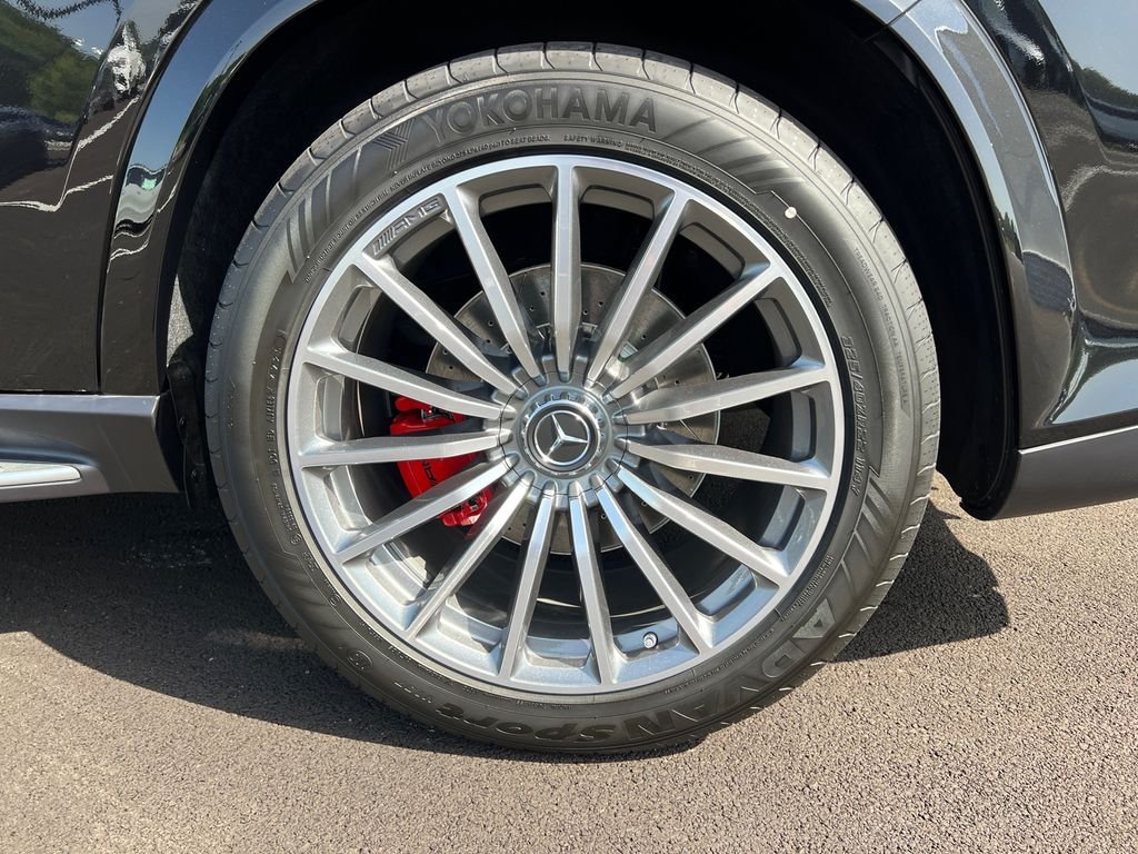 New 2026 Obsidian Black Metallic Mercedes-Benz AMG® GLS 63 4MATIC+ SUV image 37