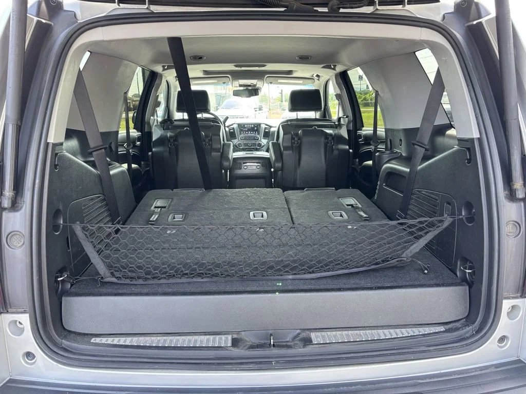 Used 2018 SILVER ICE METALLIC Chevrolet LT image 20