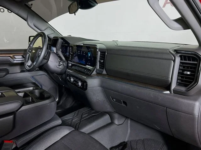Used 2024 Red Chevrolet LT image 38