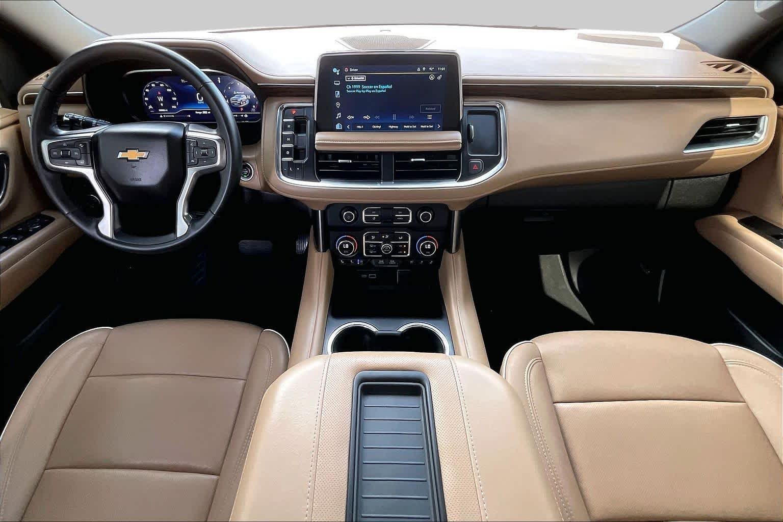 Used 2023 Iridescent Pearl Tricoat Chevrolet Premier image 14