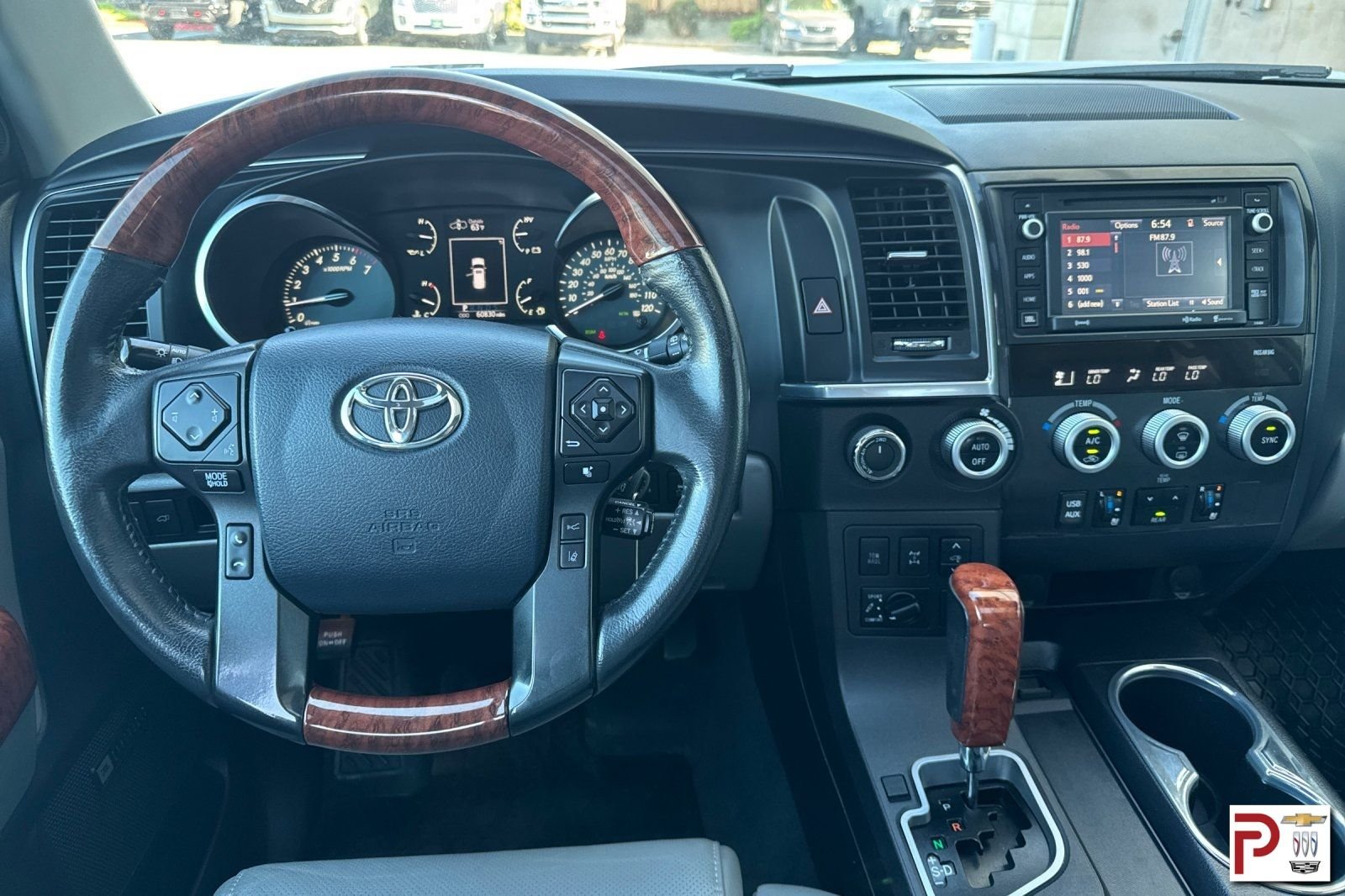 Used 2019 Silver Toyota Platinum image 17