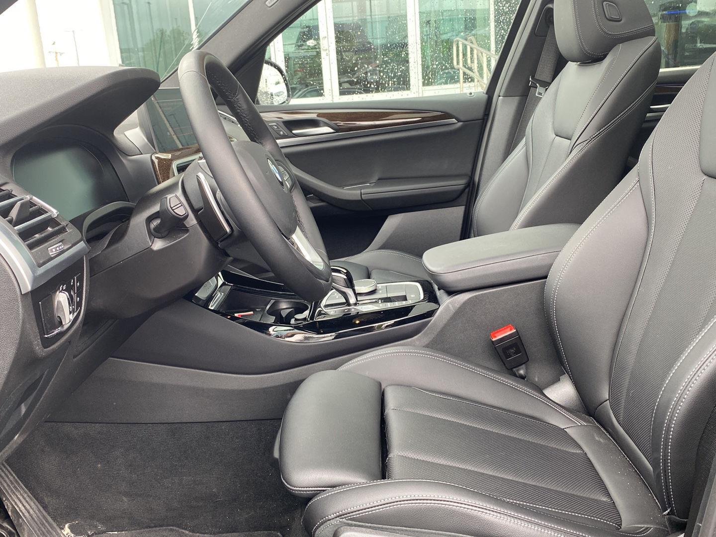 Certified Used 2024 Jet Black BMW xDrive30i image 10