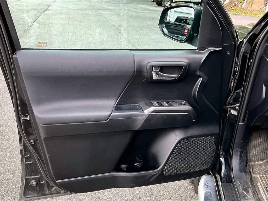 Used 2019 Midnight Black Metallic Toyota TRD Off-Road 4x4 image 9