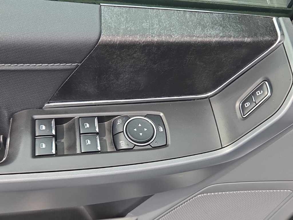 Used 2023 White Ford XLT image 27