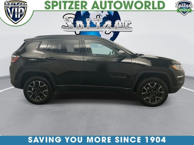 Used 2019 Black Jeep Trailhawk image 11