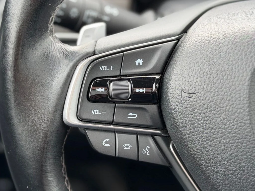 Used 2019  Honda EX-L image 8