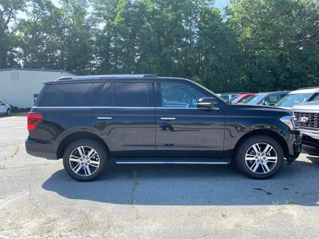 Used 2023 Agate Black Metallic Ford Limited image 7