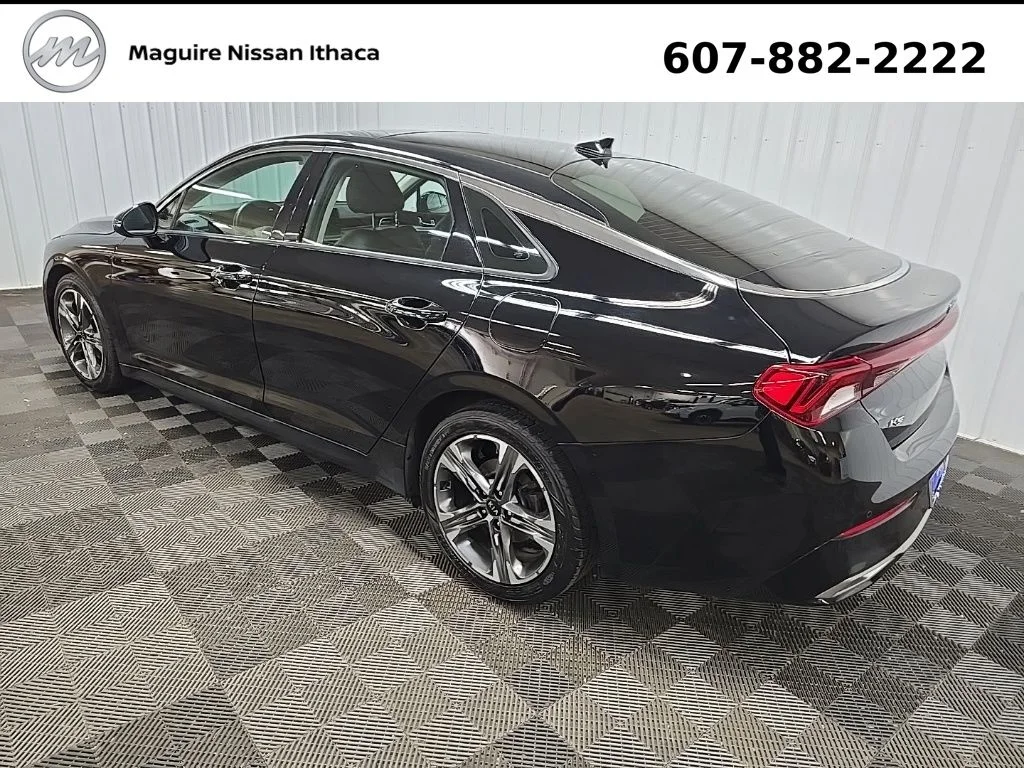 Used 2021 Black Kia EX image 10