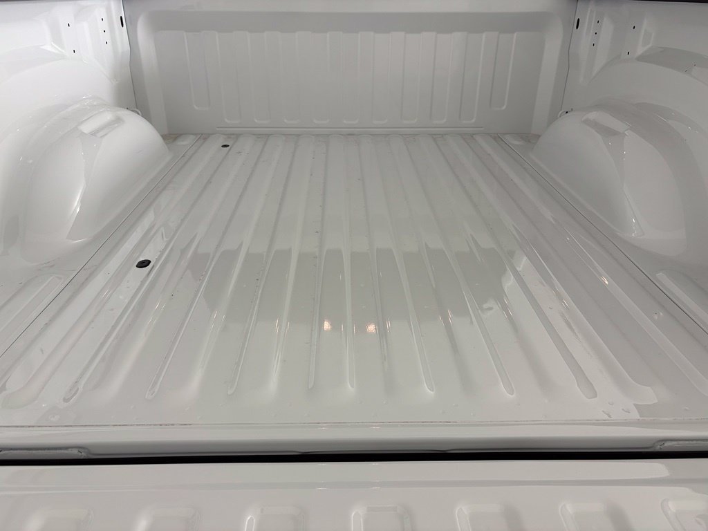 New 2027 Bright White Clear-Coat Exterior Paint RAM Tradesman image 18