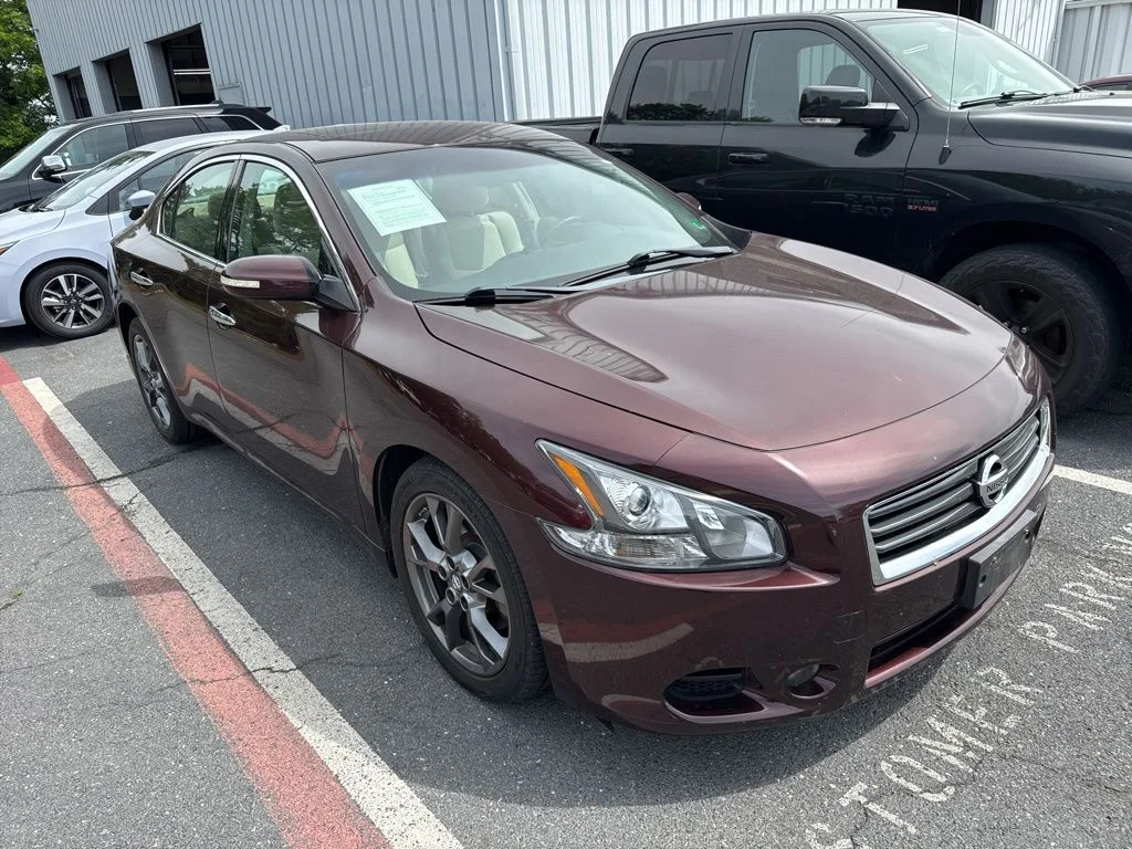 2014 Nissan Maxima's photo
