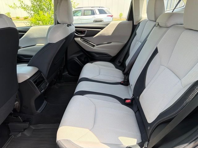 Used 2023 Gray Subaru Base image 24