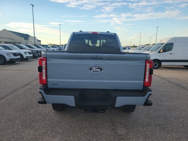 New 2027 Gray Metallic Ford Lariat image 31
