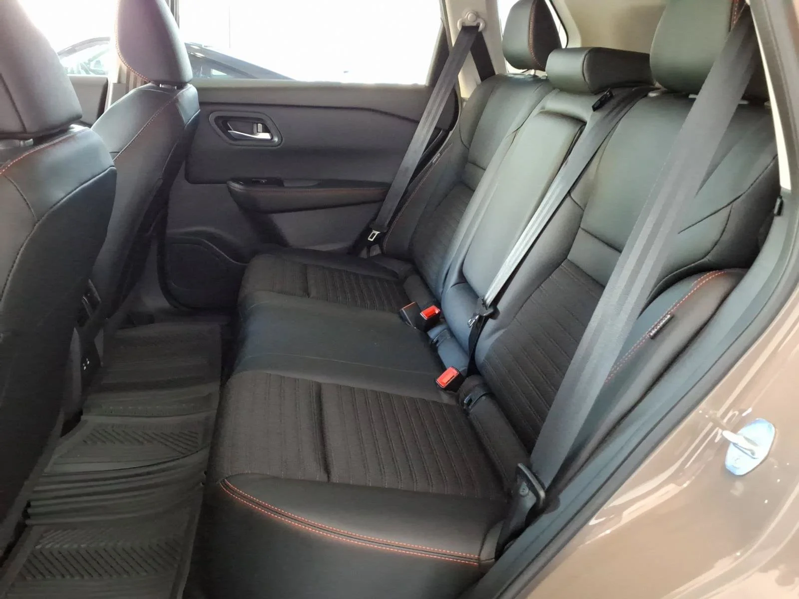 Used 2025 Baja Storm Metallic Nissan Rock Creek image 13