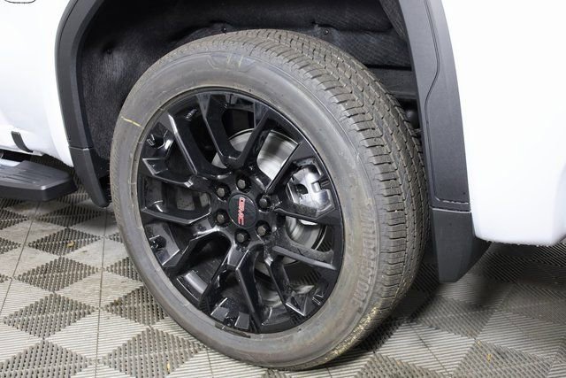 2026 GMC Sierra 1500 SLT - Photo 16
