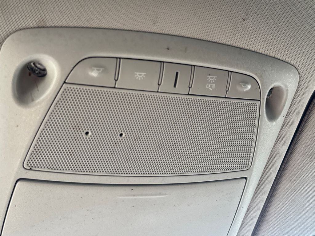 Used 2018 Silver Nissan SV image 32
