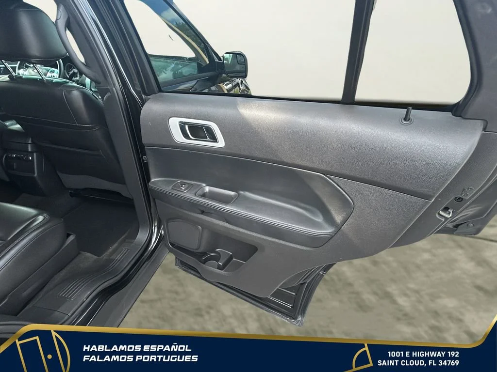 Used 2014 Black Ford XLT image 26
