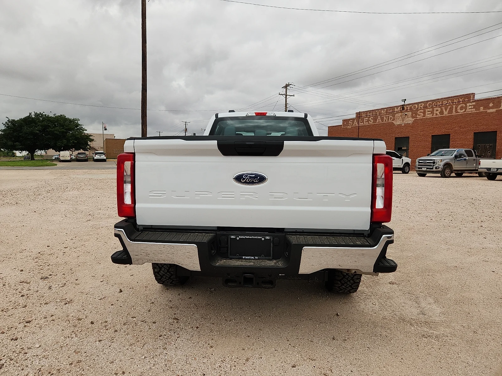 New 2026 Oxford White Ford F-250® XL image 6