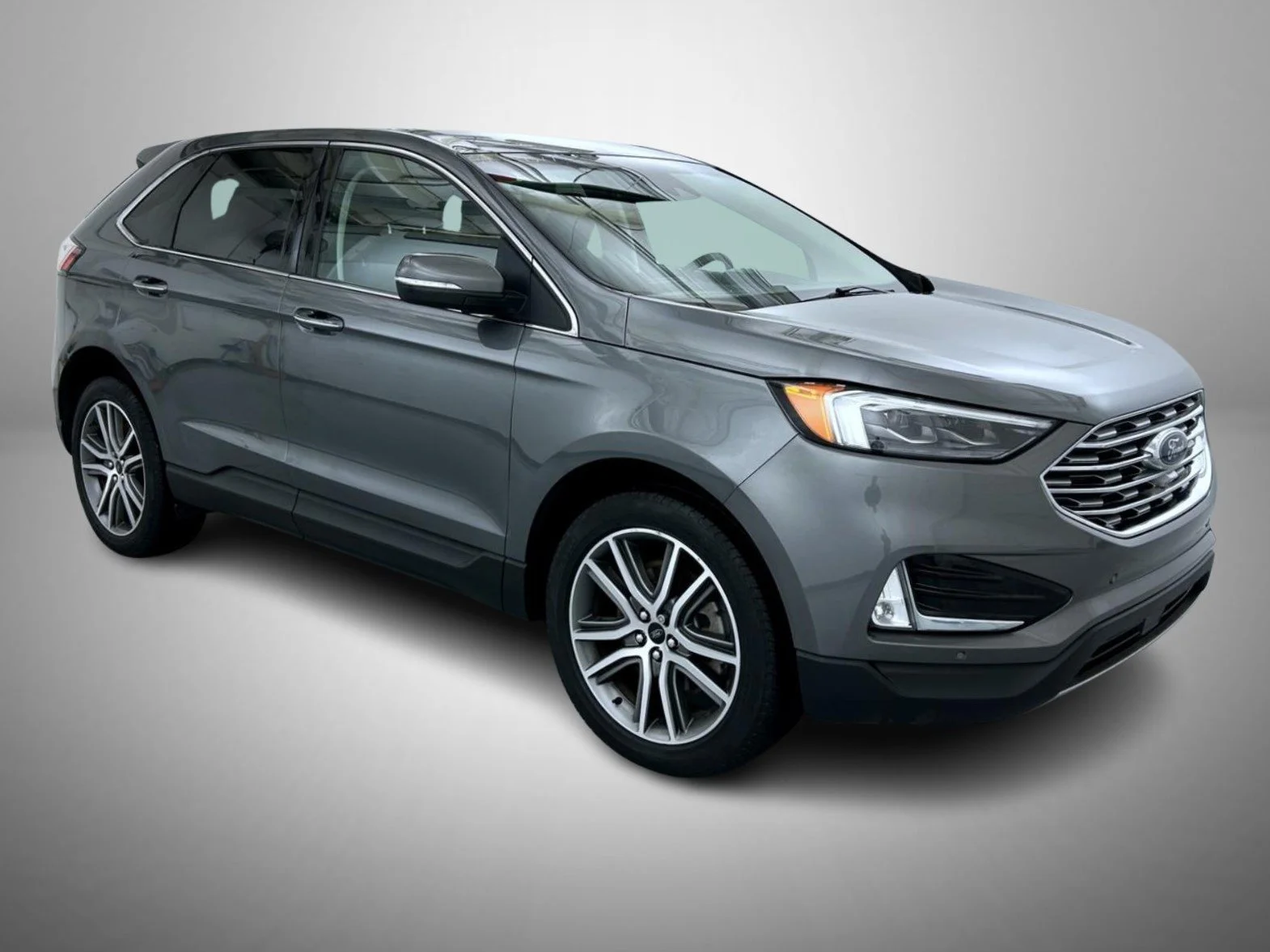 Used 2024 Gray Ford Titanium image 3