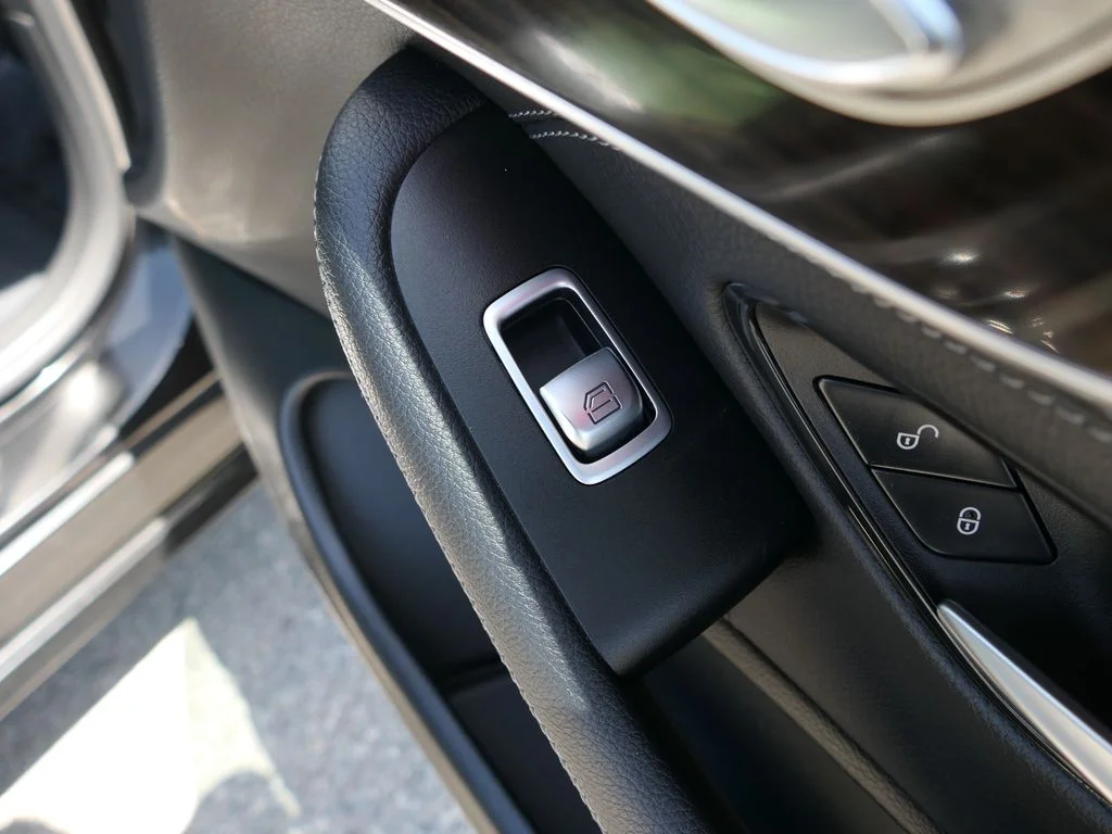 Used 2021 Black Mercedes-Benz C 300 image 22