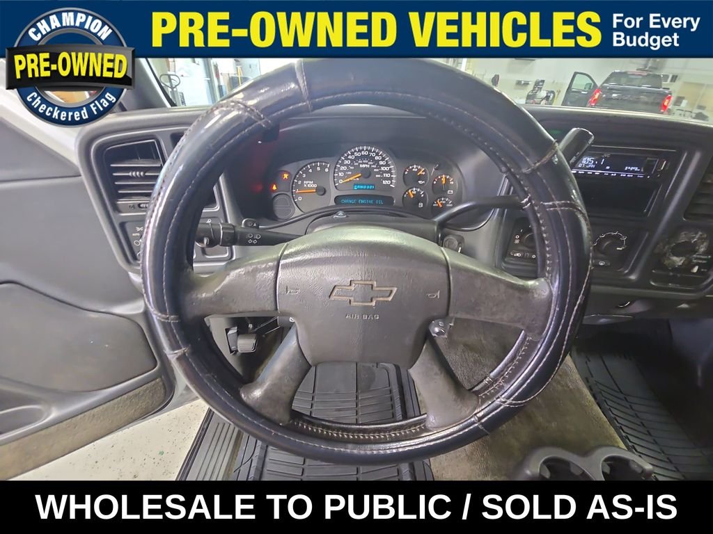 Used 2004 Summit White Chevrolet LS image 11