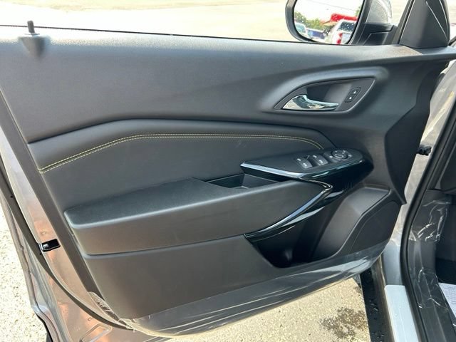 2026 Chevrolet Trax LT - Photo 21