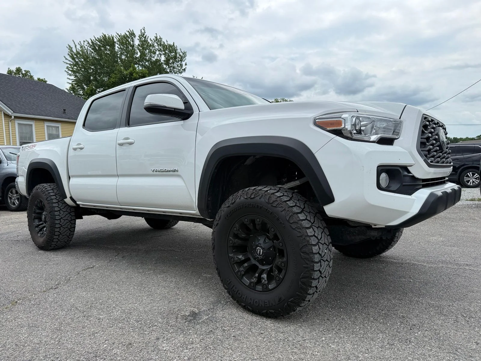 Used 2022 White Toyota TRD Off-Road image 10