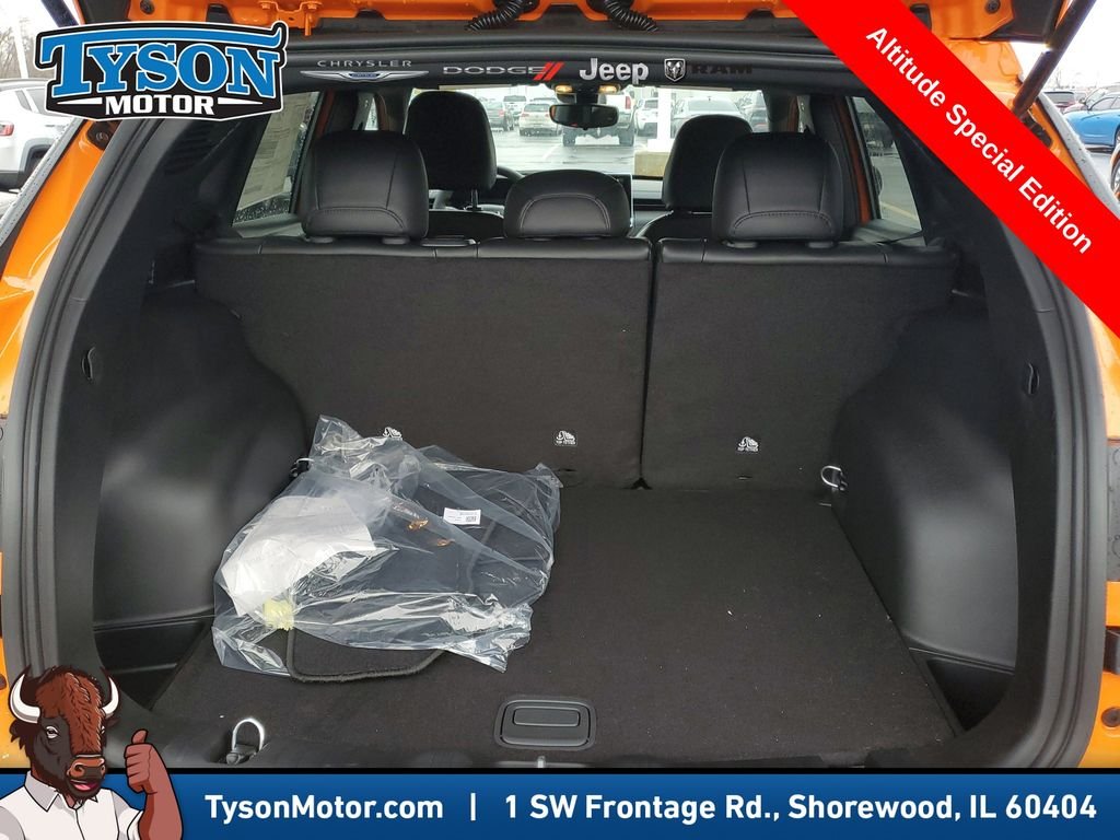 New 2026 Joose (DISC) Jeep Latitude image 6