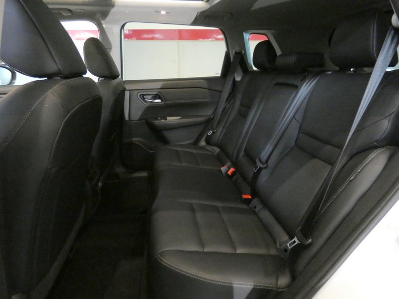 Used 2023 WHITE Nissan FWD SL image 23