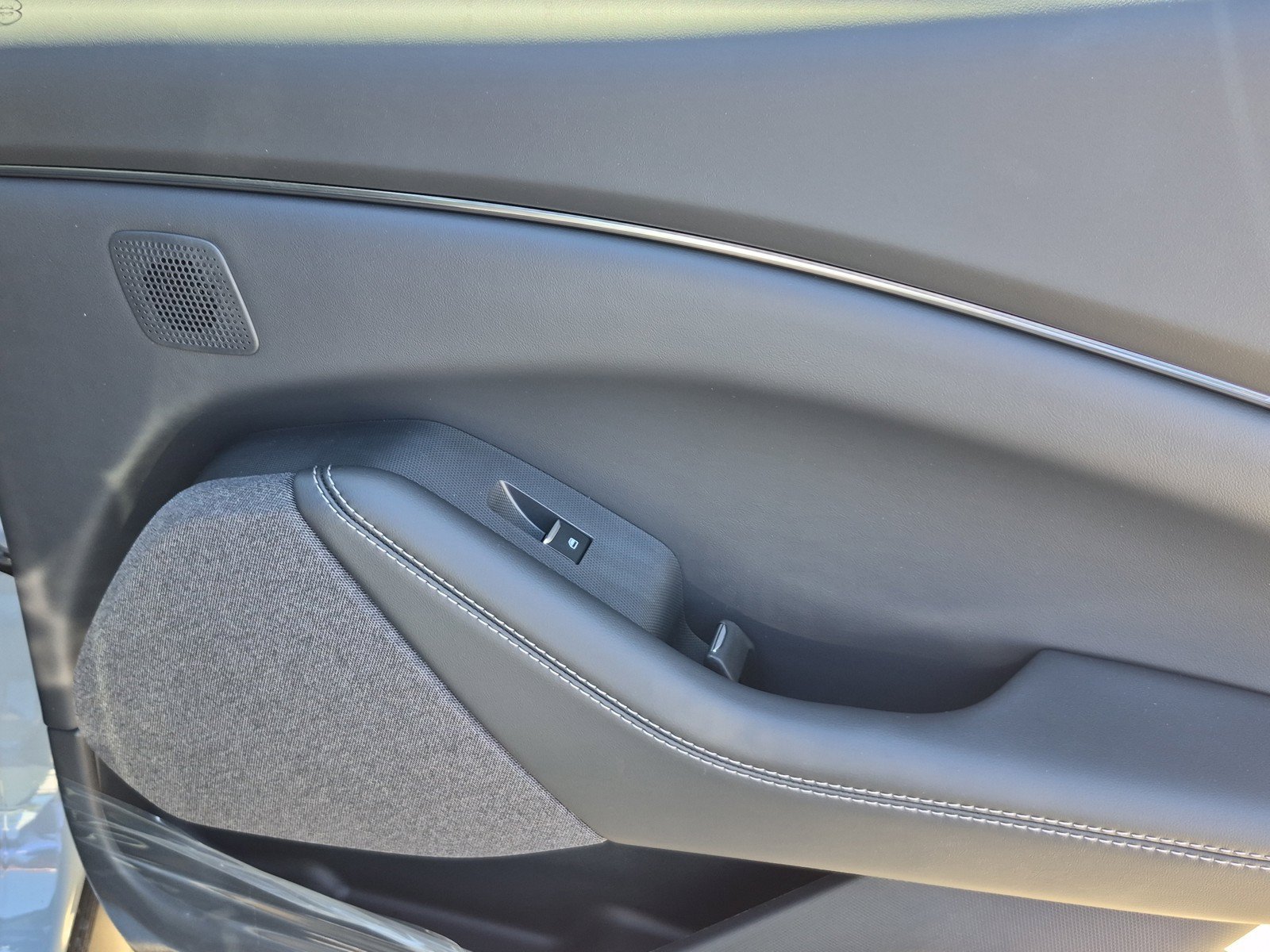 New 2026 Glacier Gray Metallic Tri-coat Ford Premium image 11