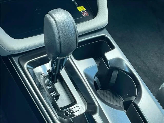 New 2026 CRYSTAL WHITE PEARL Subaru Premium image 25