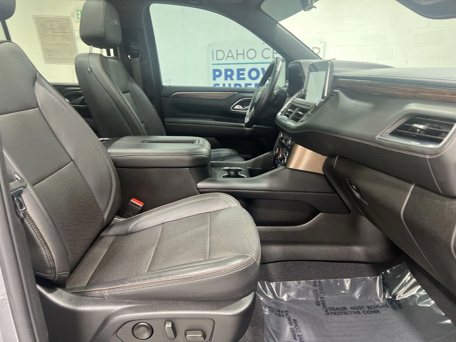 Used 2022 Gray Chevrolet High Country image 26