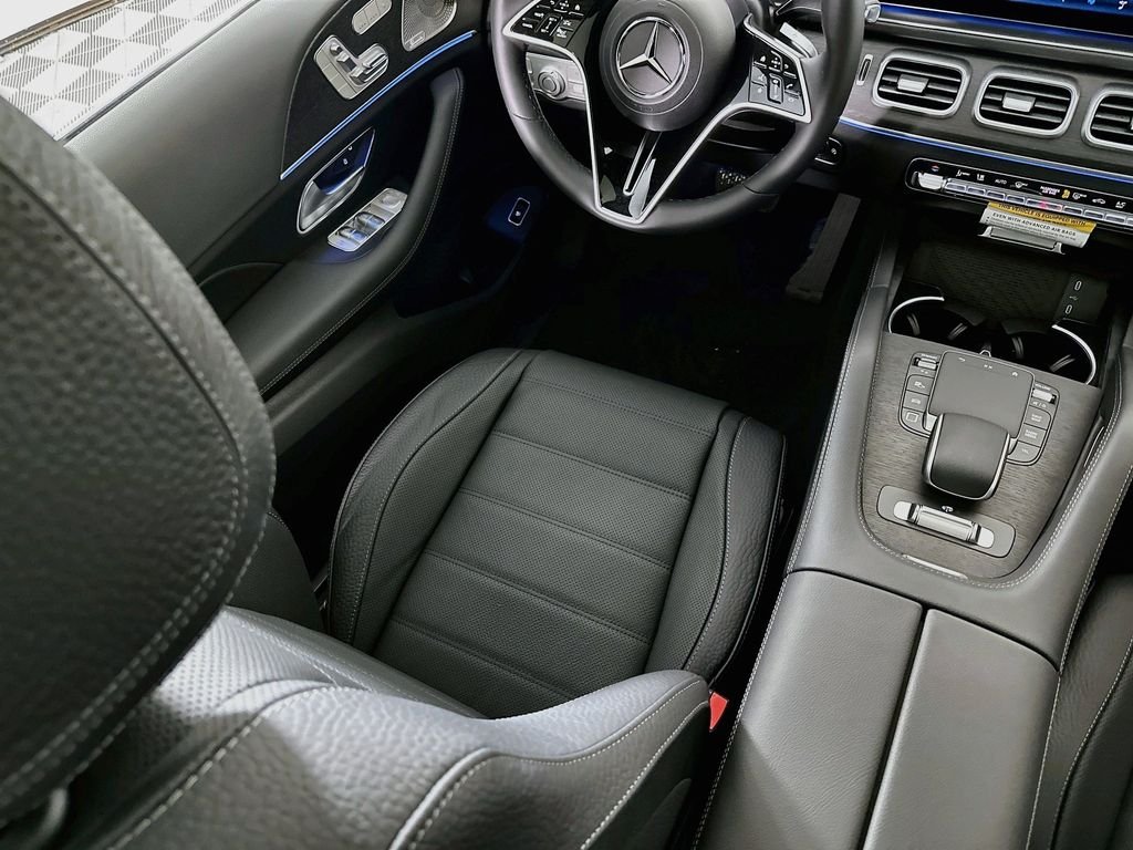 New 2026 Obsidian Black Metallic Mercedes-Benz GLE 580 image 23