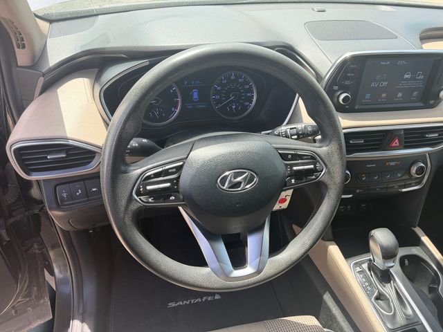 Used 2019 Black Hyundai SE image 9