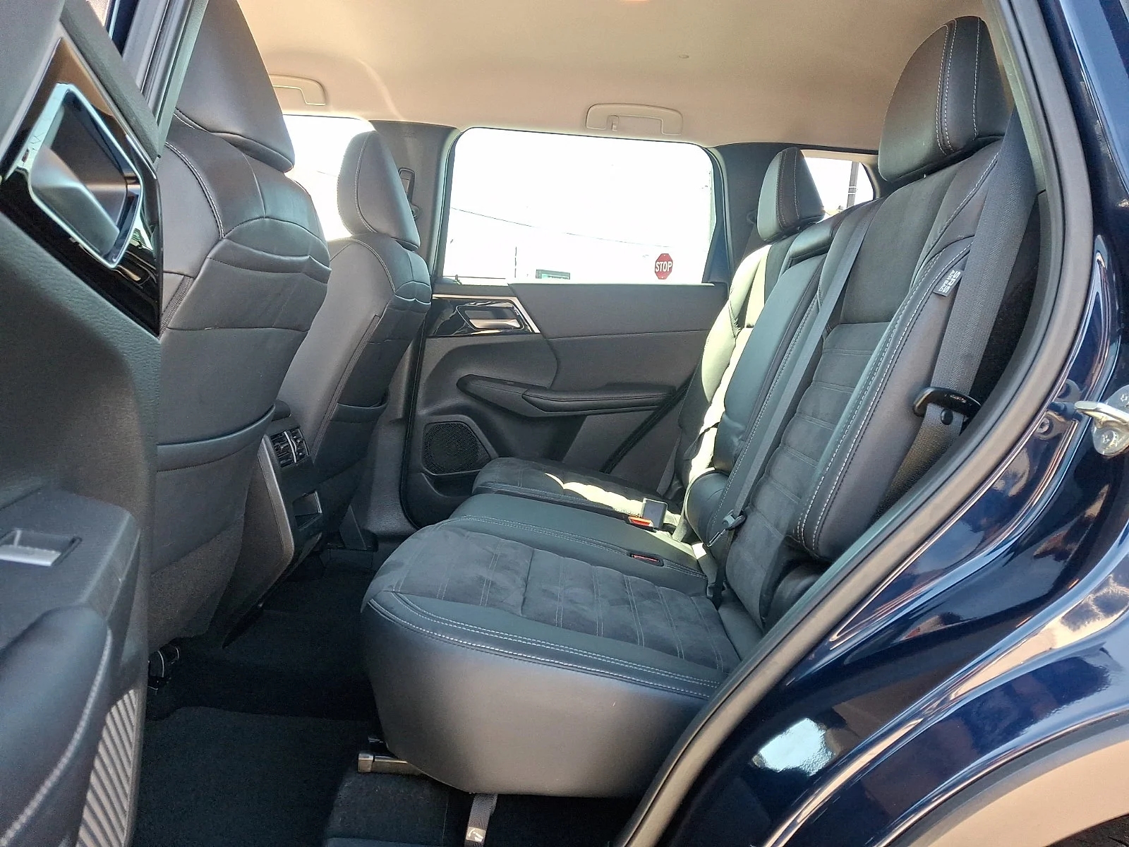 Certified Used 2023 Blue Mitsubishi SE image 10