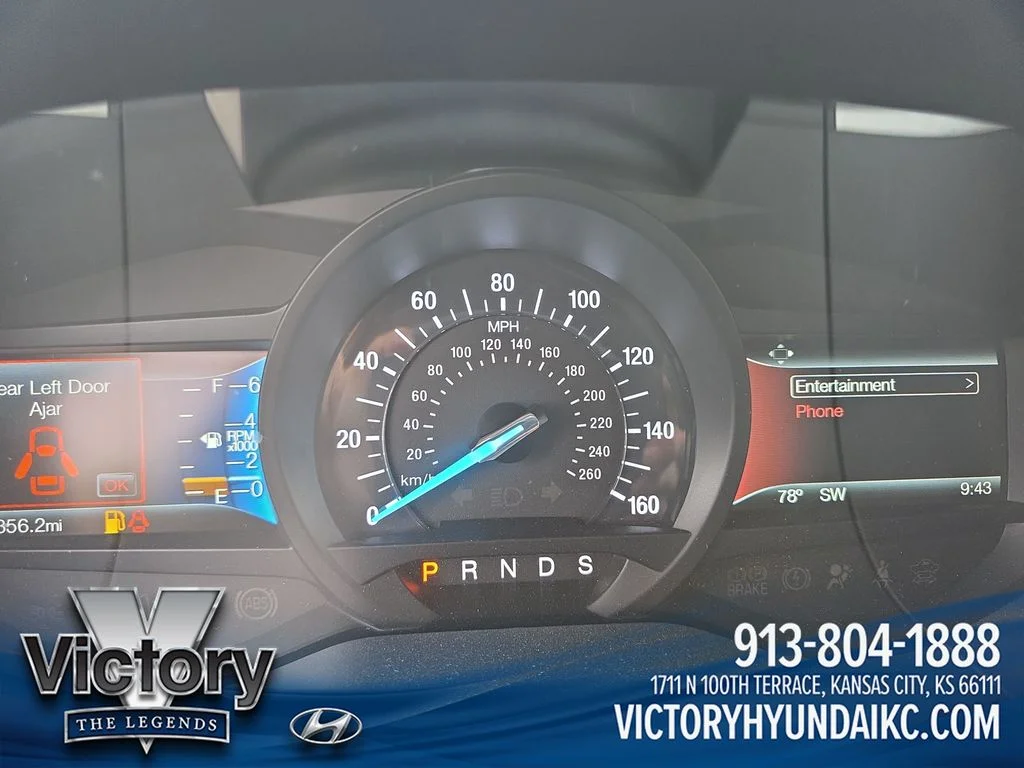 Used 2018 Blue Ford SEL image 15