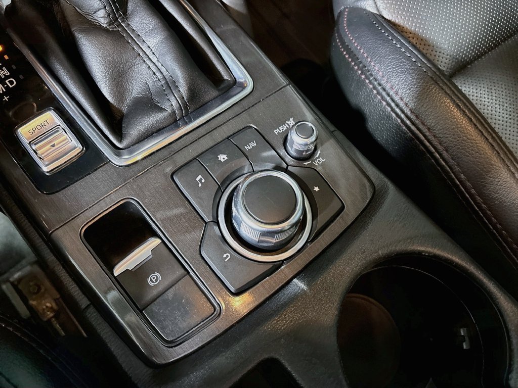 Used 2016 Meteor Gray Mazda Grand Touring image 15