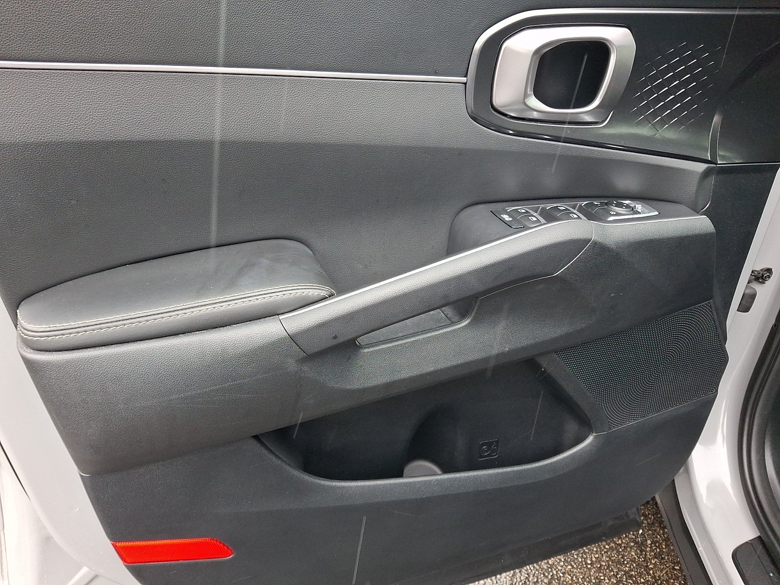 Used 2025 Wolf Gray - C7S Kia EX image 12