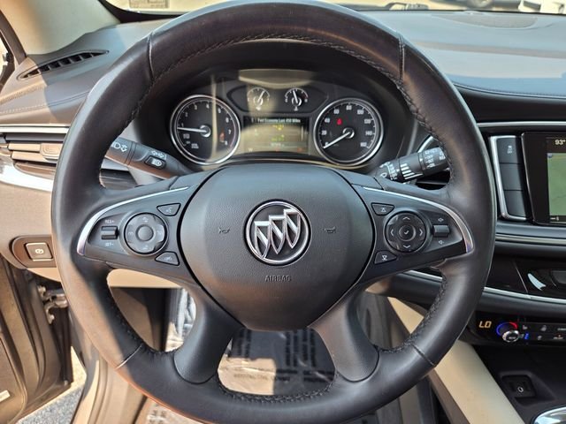 Used 2018  Buick Premium Group image 26