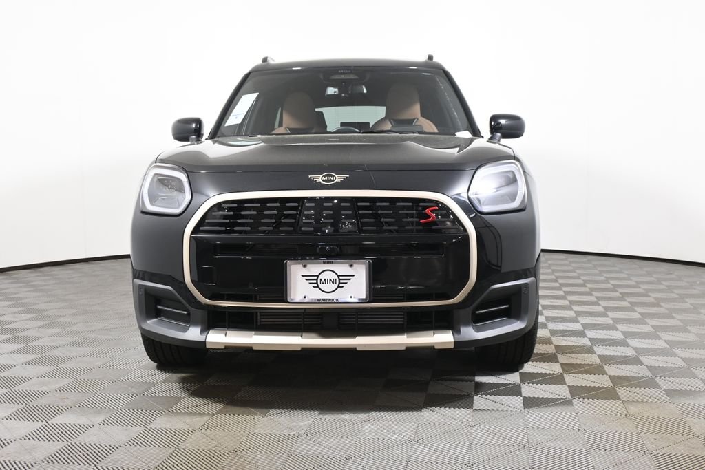 New 2026 Black MINI Iconic image 10