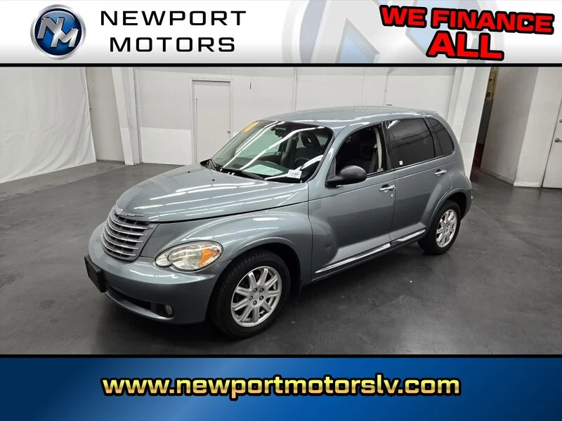 2010 Chrysler PT Cruiser Classic's photo