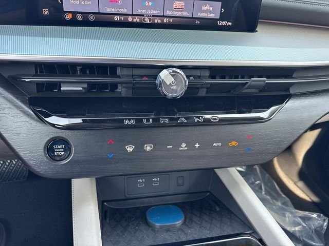 New 2026 Everest White Pearl TriCoat Nissan SL image 32