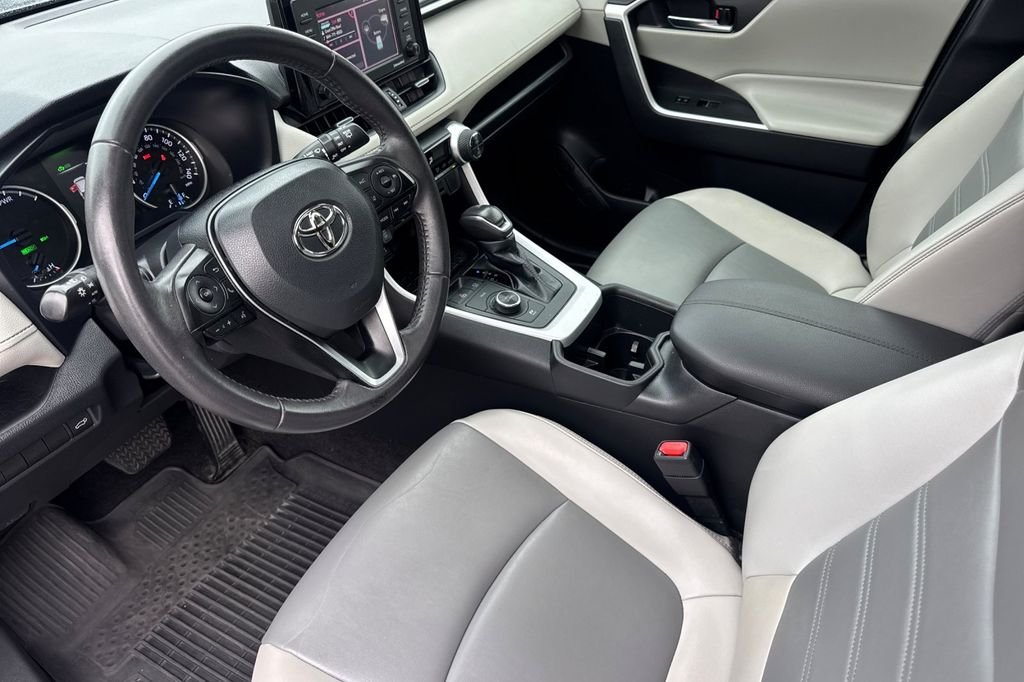Certified Used 2022 Gray Toyota XLE Premium image 12