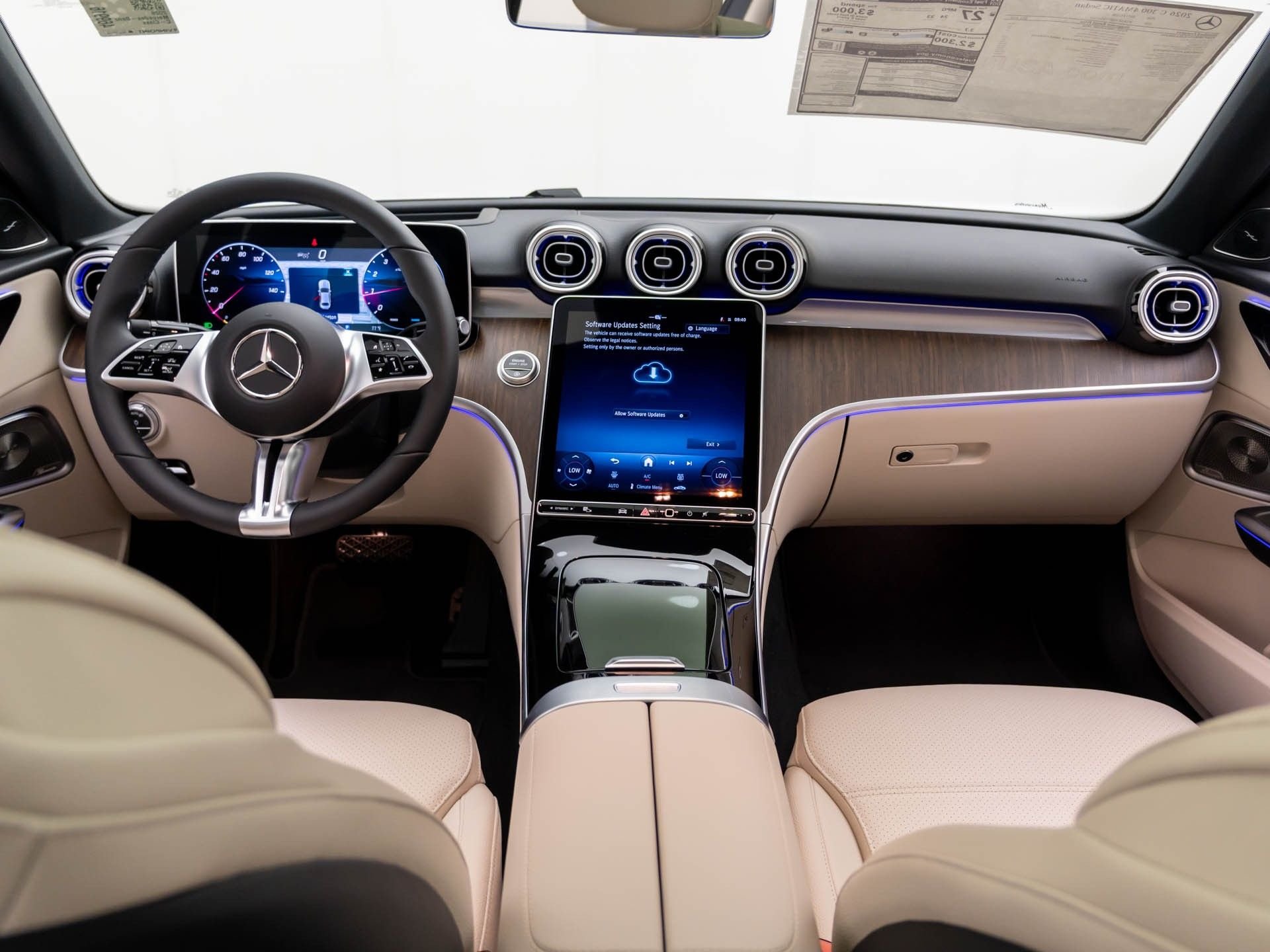 New 2026 MANUFAKTUR Moonlight White Metallic Mercedes-Benz C 300 image 10