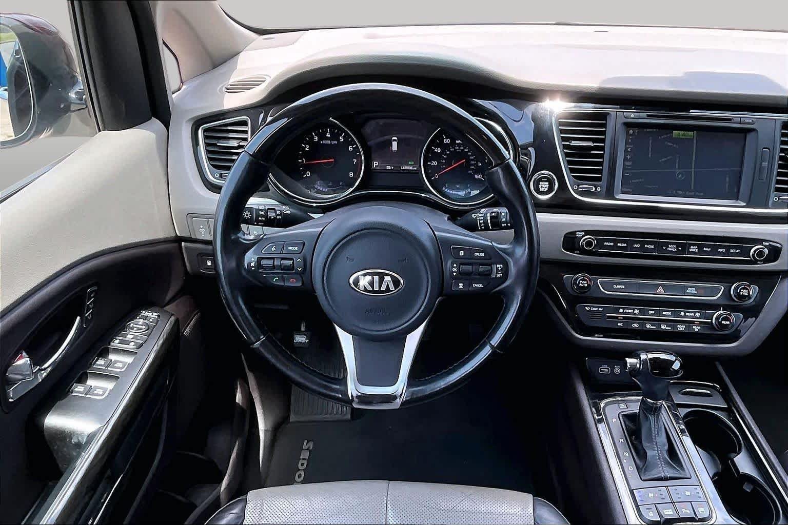 Pre-Owned 2016 Kia Sedona SX-L