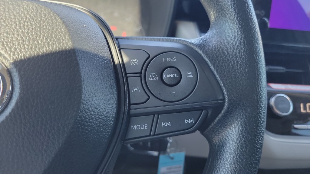 Certified Used 2025  Toyota LE image 20