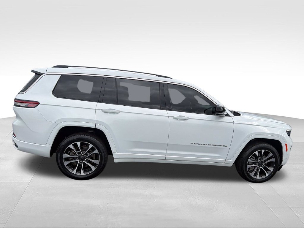 Used 2021 White Jeep Overland image 6