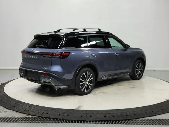 Used 2025 Blue INFINITI Autograph image 8