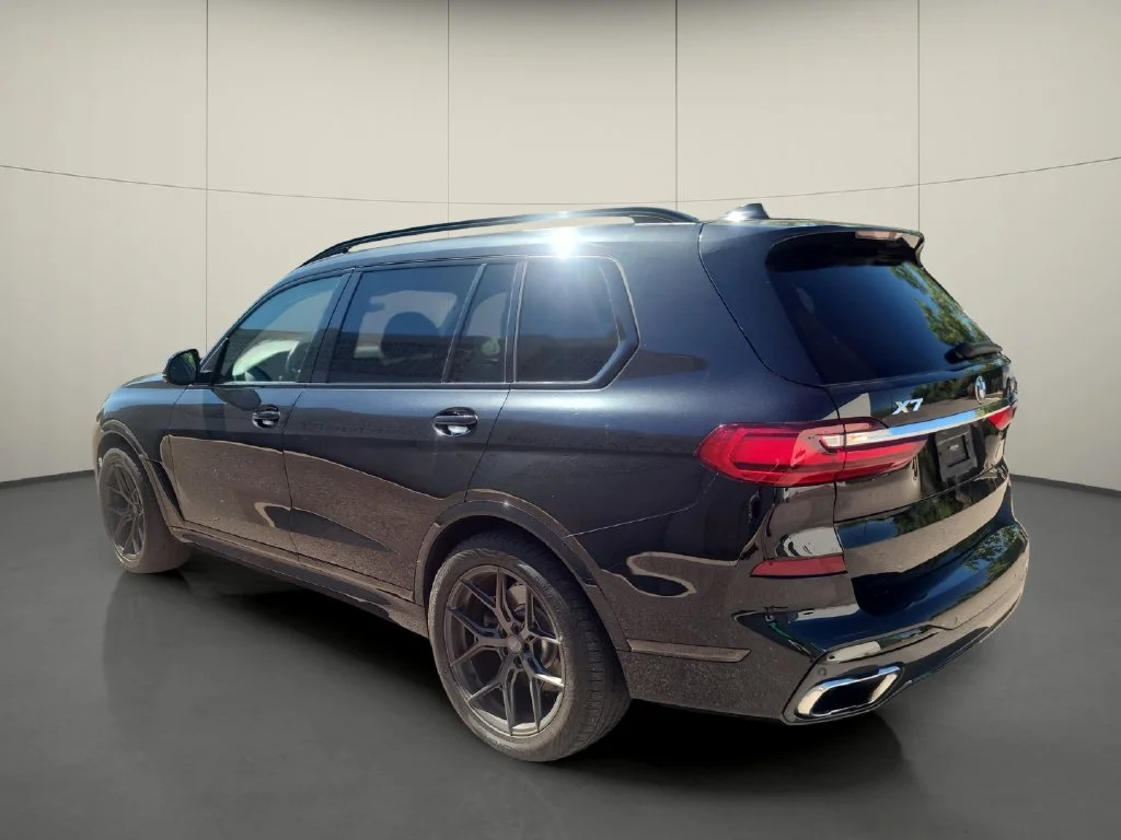 Used 2019 Black BMW xDrive50i image 5